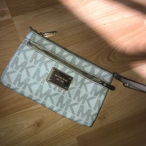 Michael Kors wristlet